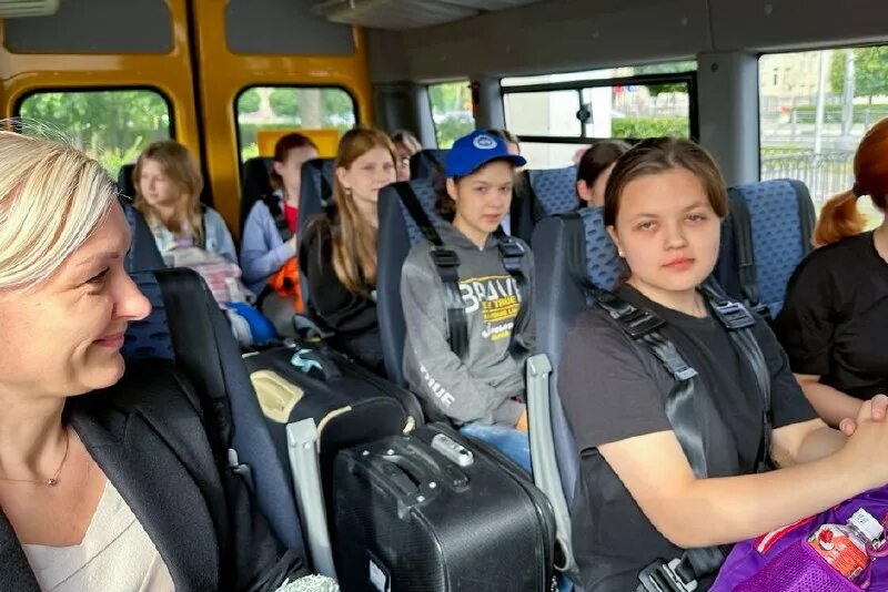 Ах уехал мой. Украинские девчачьи группы с тремя солистками. Интерактивная выставка в программе. Русский девичник группа. Украинские девчачьи группы с тремя солистками.