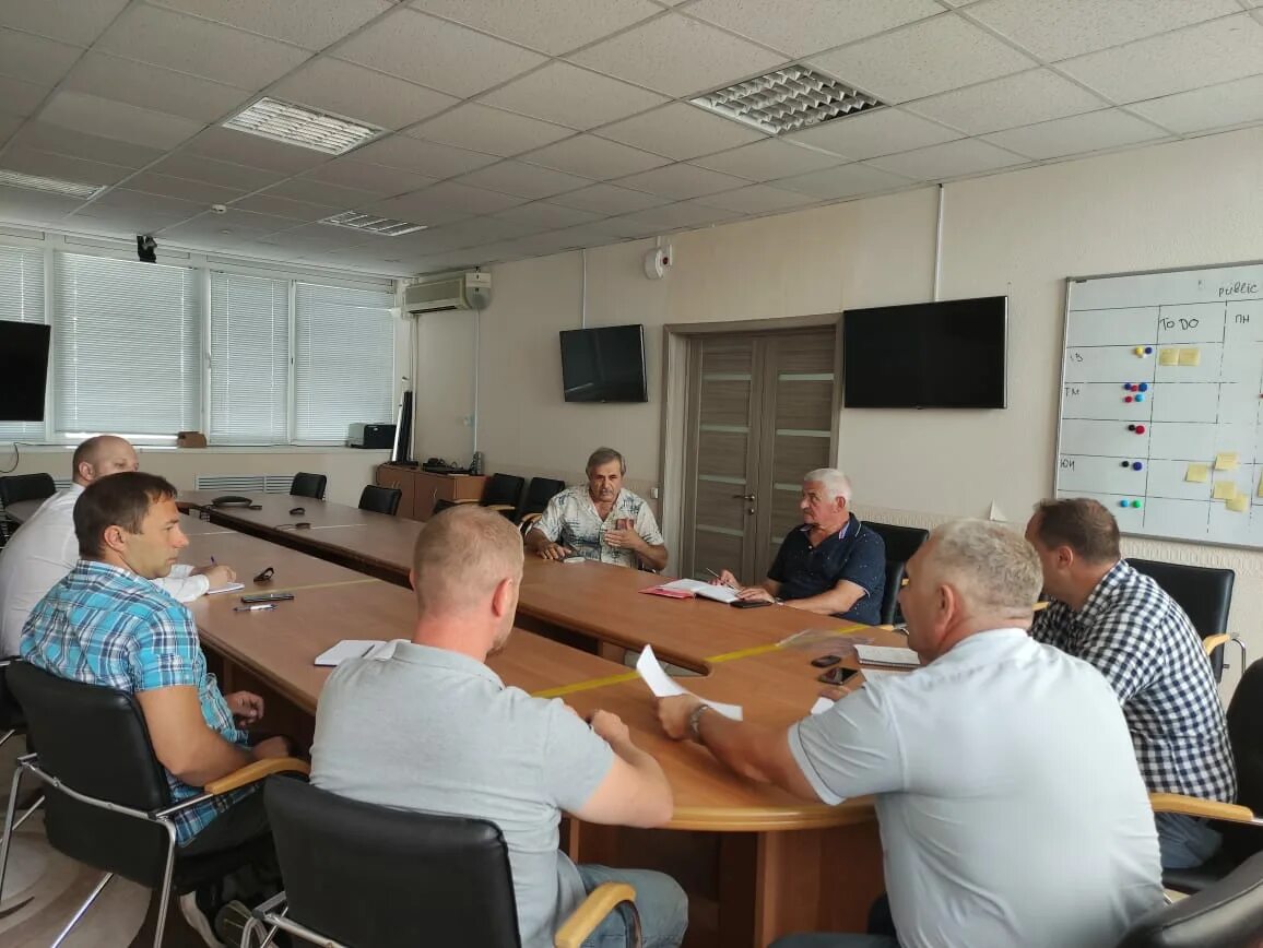 администрация города липецка театральная 1. валентина скороходова, д. скороходова 2 липецк управление земельных и имущественных отношений. начальник управления уизо липецкой области. уизо липецкой области официальный сайт.