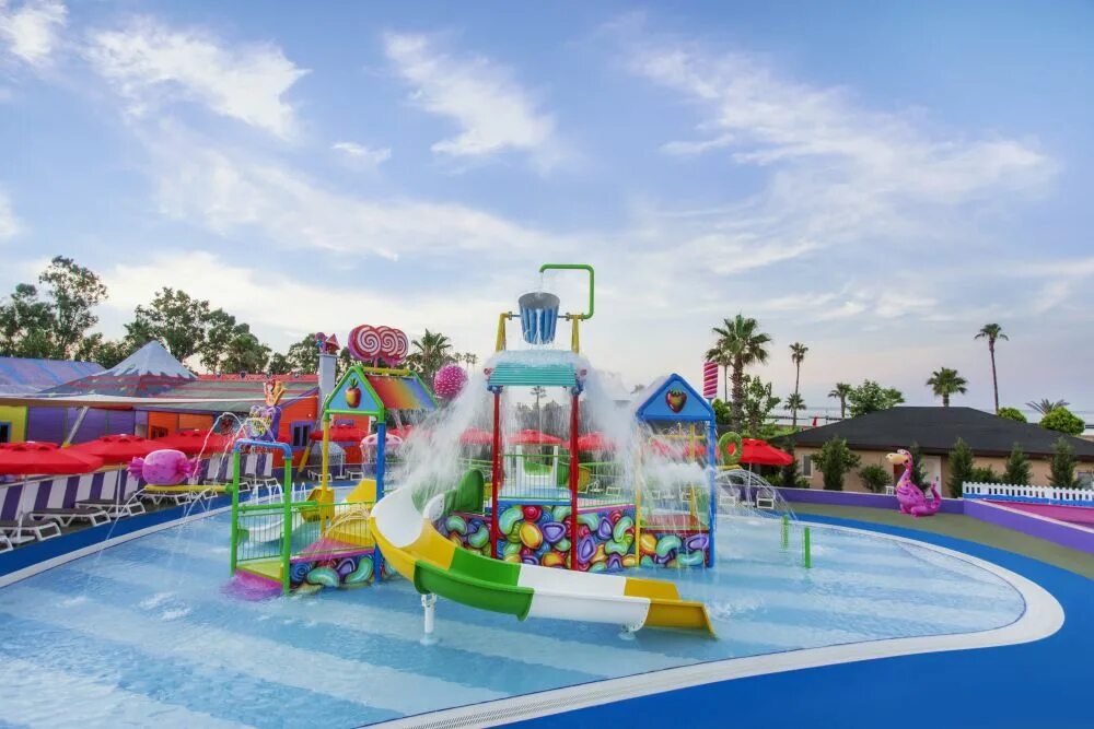 Турецкий детский аквапарк кемер. Rai premium tekirova 5 турция. Dream world aqua resort spa 5. Дельфин гранд резорт анталия. Polin аквапарки.
