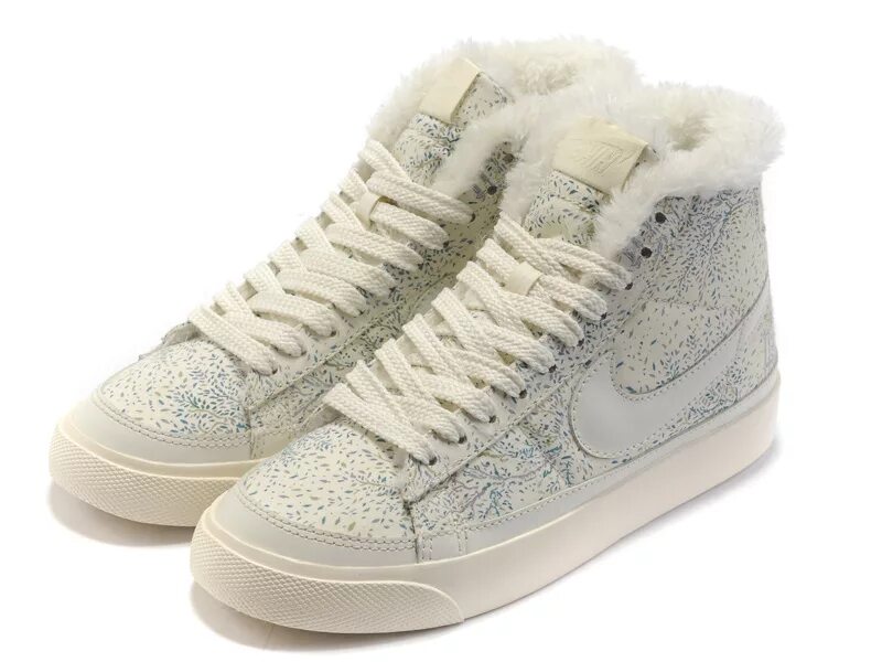 Зимние nike dunk кроссовки. Кроссовки найк данк женские. Nike blazer зимние женские. Зимние кеды найк женские. Найк кеды зимние nike женские.