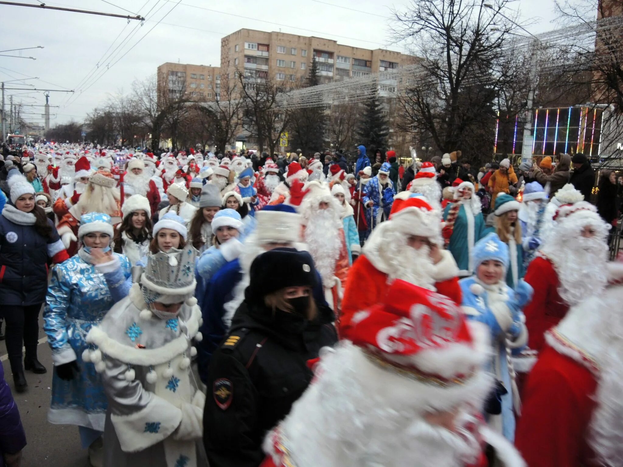 Новогодняя Калуга. Рождественское шествие в России. Новогодняя столица России. Новосибирск Новогодняя столица. Столица нового года россии