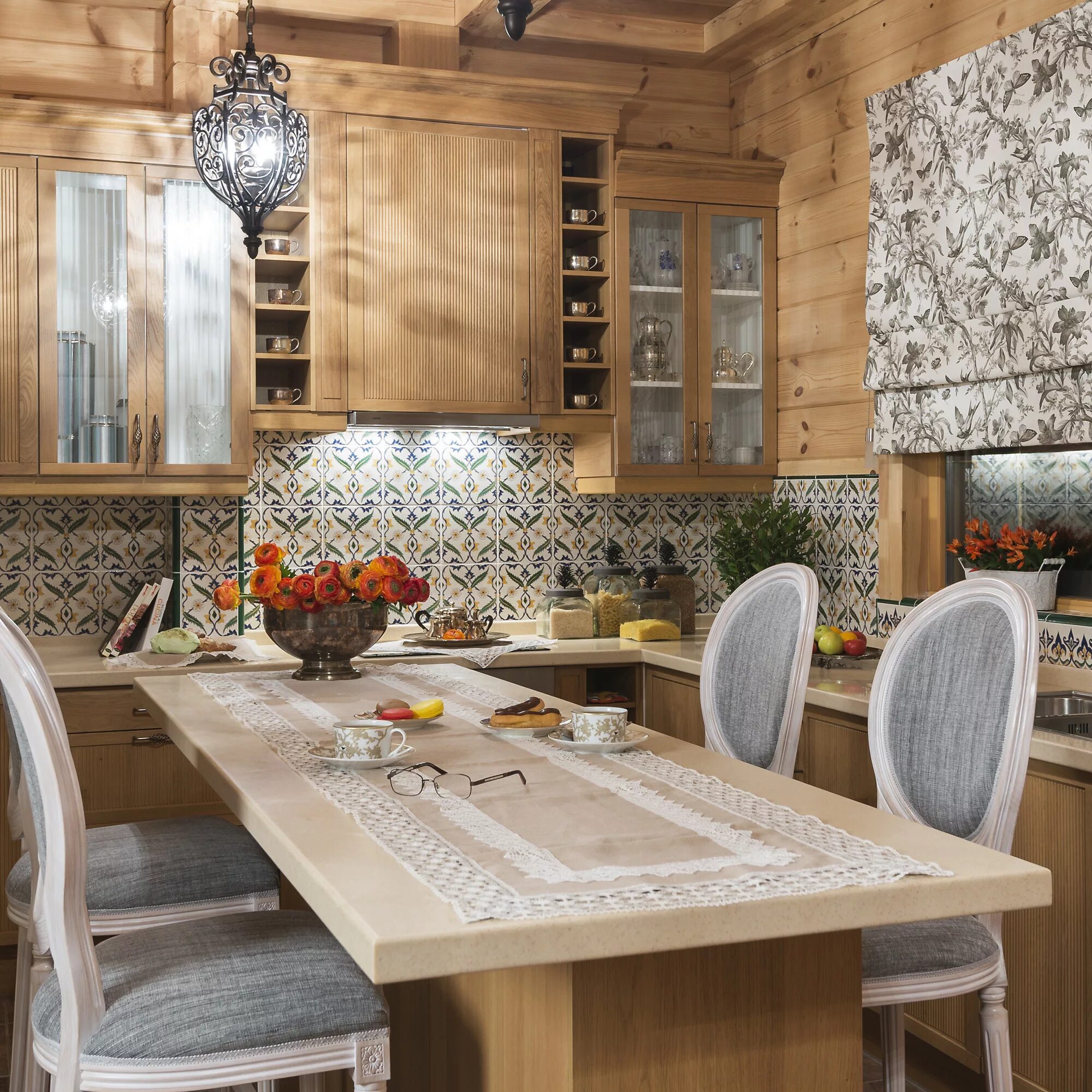 интерьер кухни в деревянном доме. кухня в доме из бруса. кухня в частном деревянном доме. кухня в деревянном доме из бруса. кухня в бревенчатом доме.