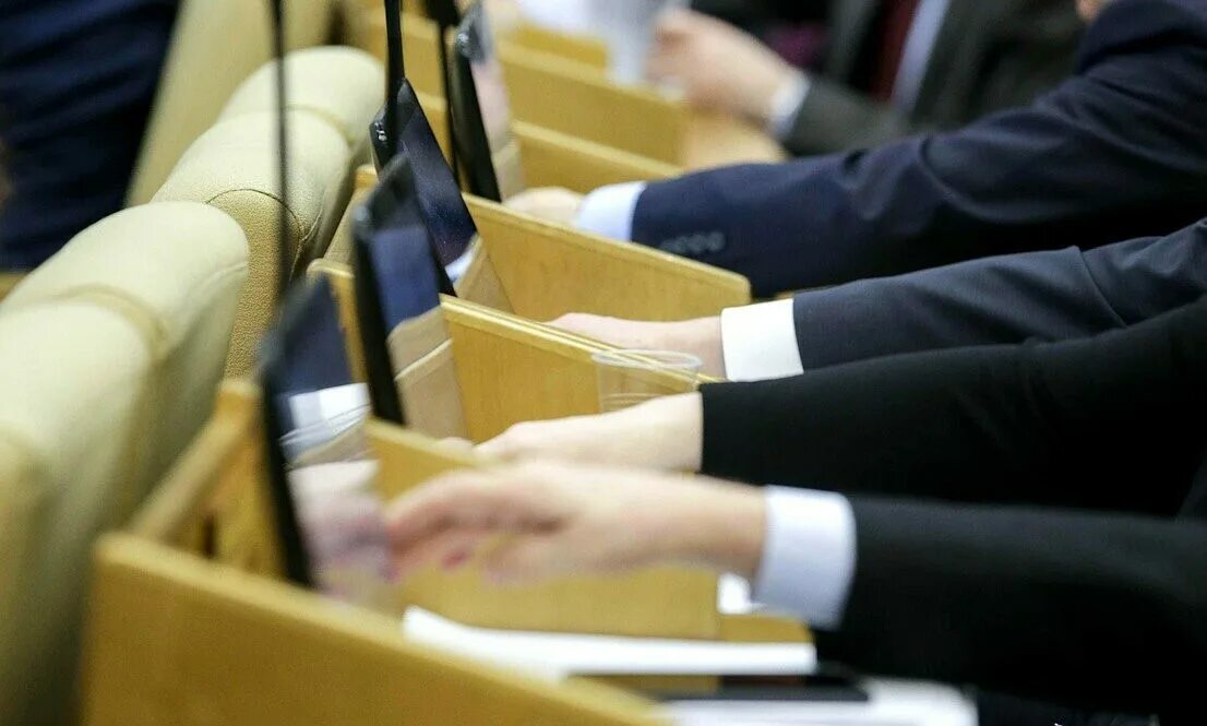 Госдума приняла закон об увеличении. Выборы в госдуму. законопроект. выборы депутатов госдумы. законопроект фото.