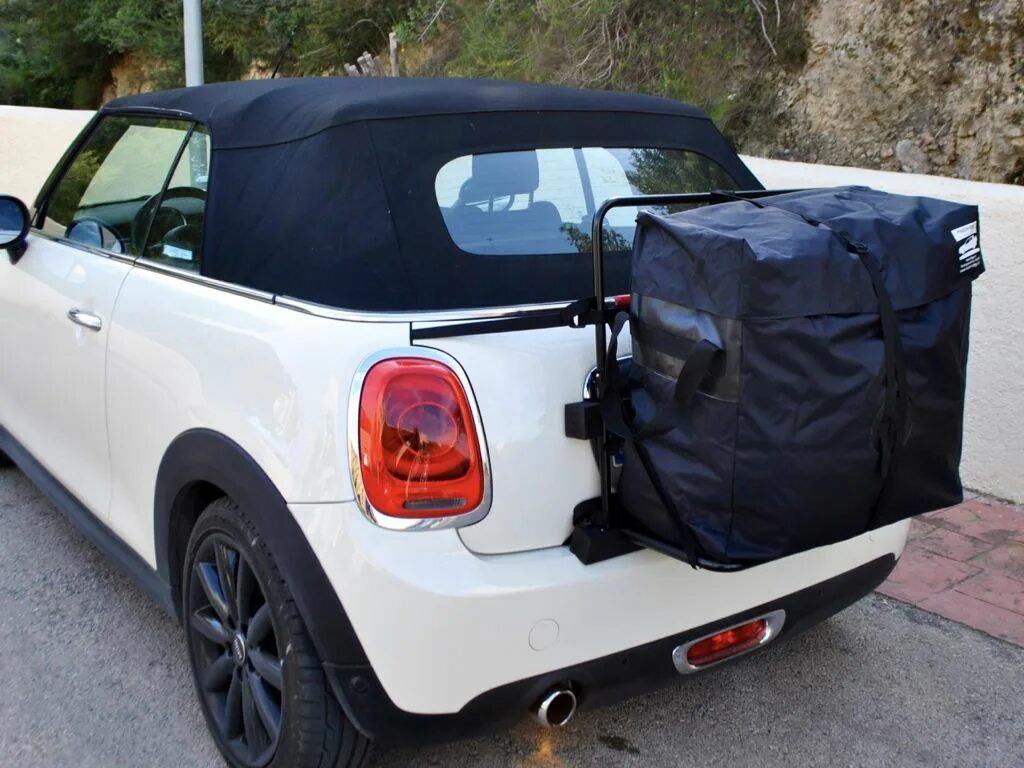 Mini Cooper Cabrio багажник. Mini Countryman Cabrio. Мини Купер кабриолет багажник. Fiat 500 Convertible багажник
