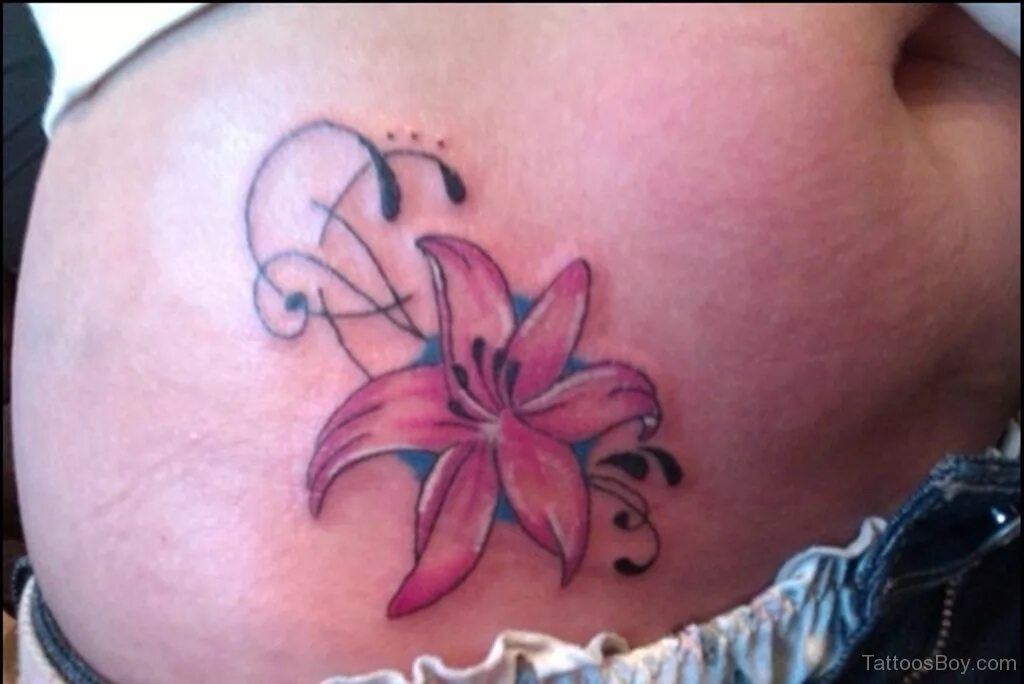 Значение клейма лилии на плече миледи. Тату лилия. тату лилии на животе. тату лилия на животе. тату лилия на плече.