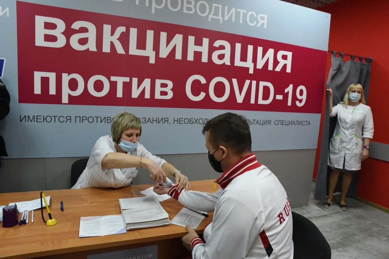 Торговый центр сделать прививку от коронавируса. Пункты вакцинации в тц курск. вакцинация курск. вакцинация в торговых центрах. пункт вакцинации.