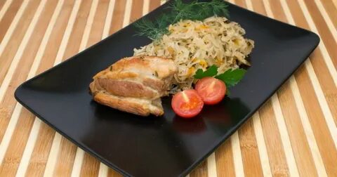 Ребрышки с квашеной капустой