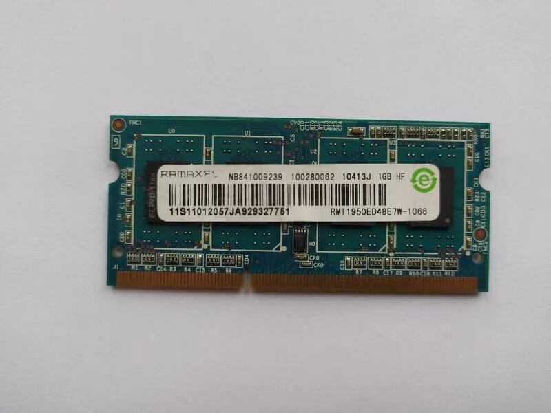 Память для ноутбука sodimm. Оперативная память Ramaxel 2gb для ноутбука. Rmt3170ef68f9w-1600 Ramaxel 4gb совместимые. HTC Shift Оперативная память 4 ГБ. Rmt3170ef68f9w-1600 Ramaxel 4gb характеристики.