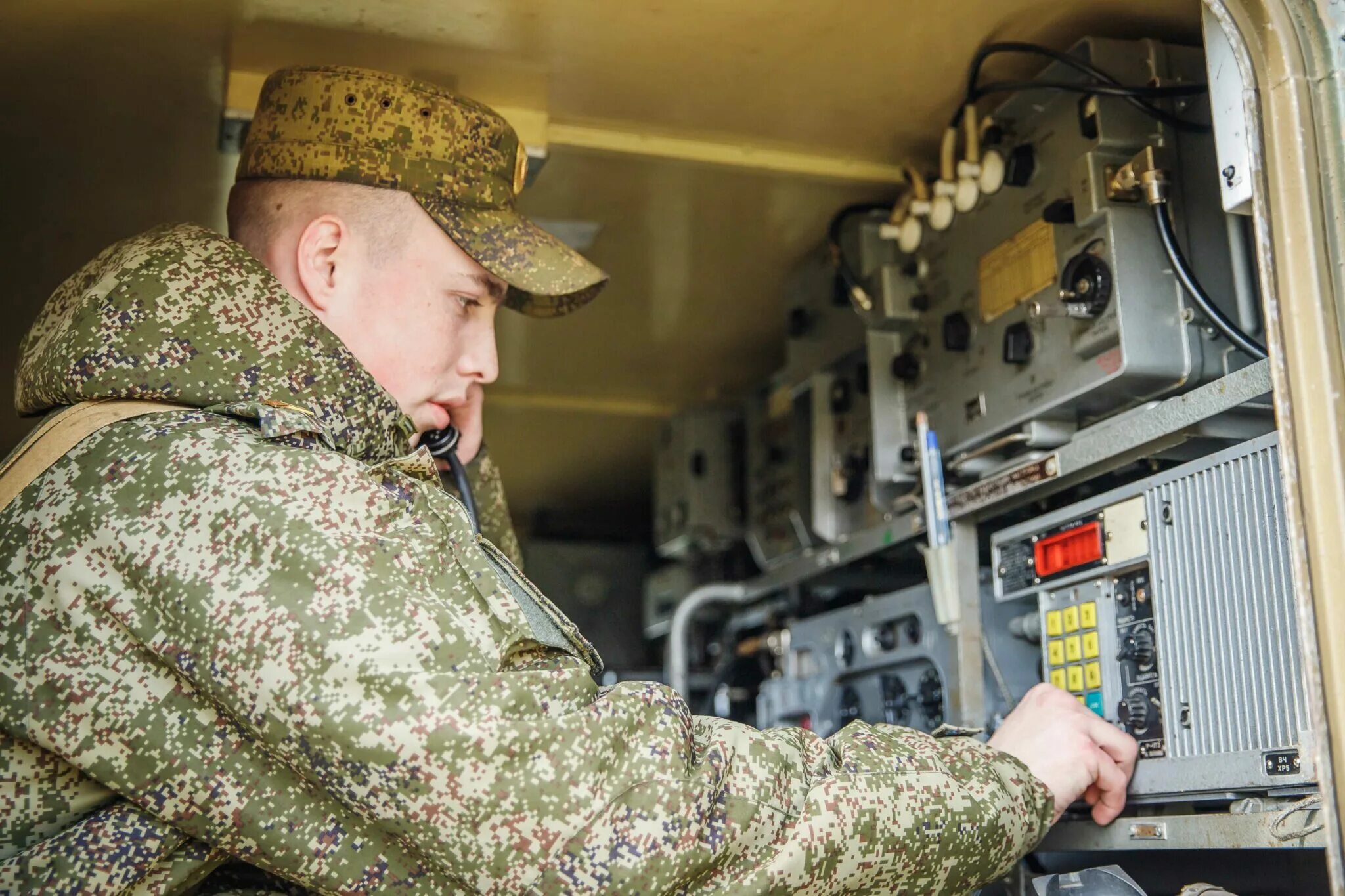 Инженер Связист. Военный Связист. Инженер Связист военный. Связист в армии. Почему связисты