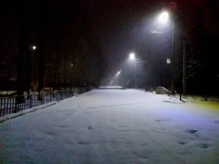 Зимой на улице металл