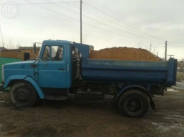 Сколько песка в зиле. Зил 130 с песком. зил 5 кубов. 5 кубов песка зил. зил 130 самосвал груженый.