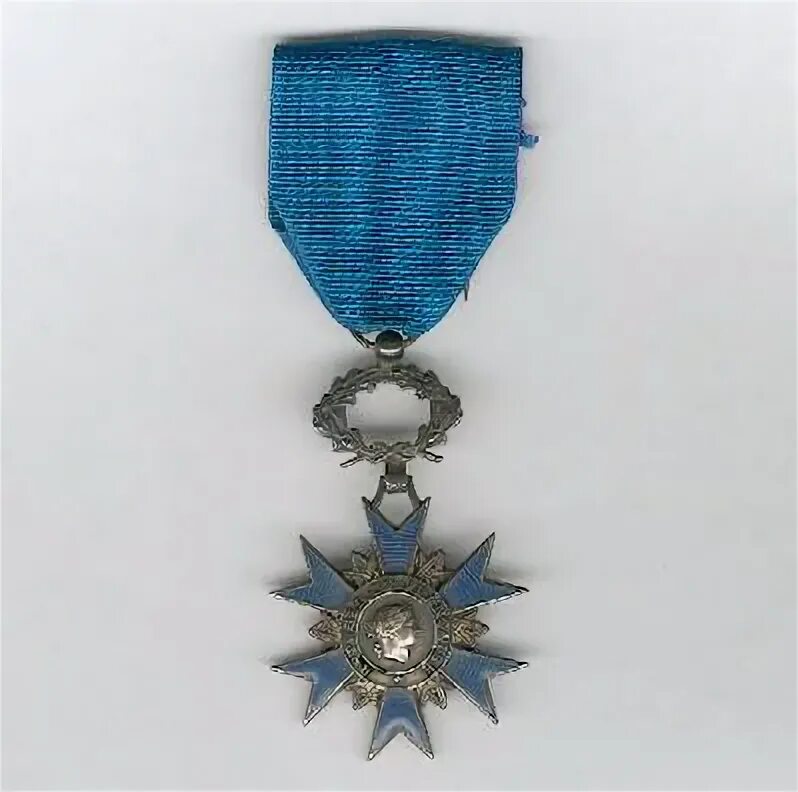 орденом командора гражданского ордена альфонсо xii. саскачеванский орден заслуг. орден за заслуги франция. орден военных заслуг франция. национальные награды франции.