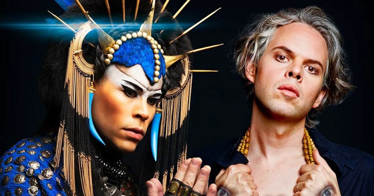 Empire of the sun alive. Empire of the Sun. Музыка Империя солнца. Империя солнца слушать. Что за группа Империя солнца.