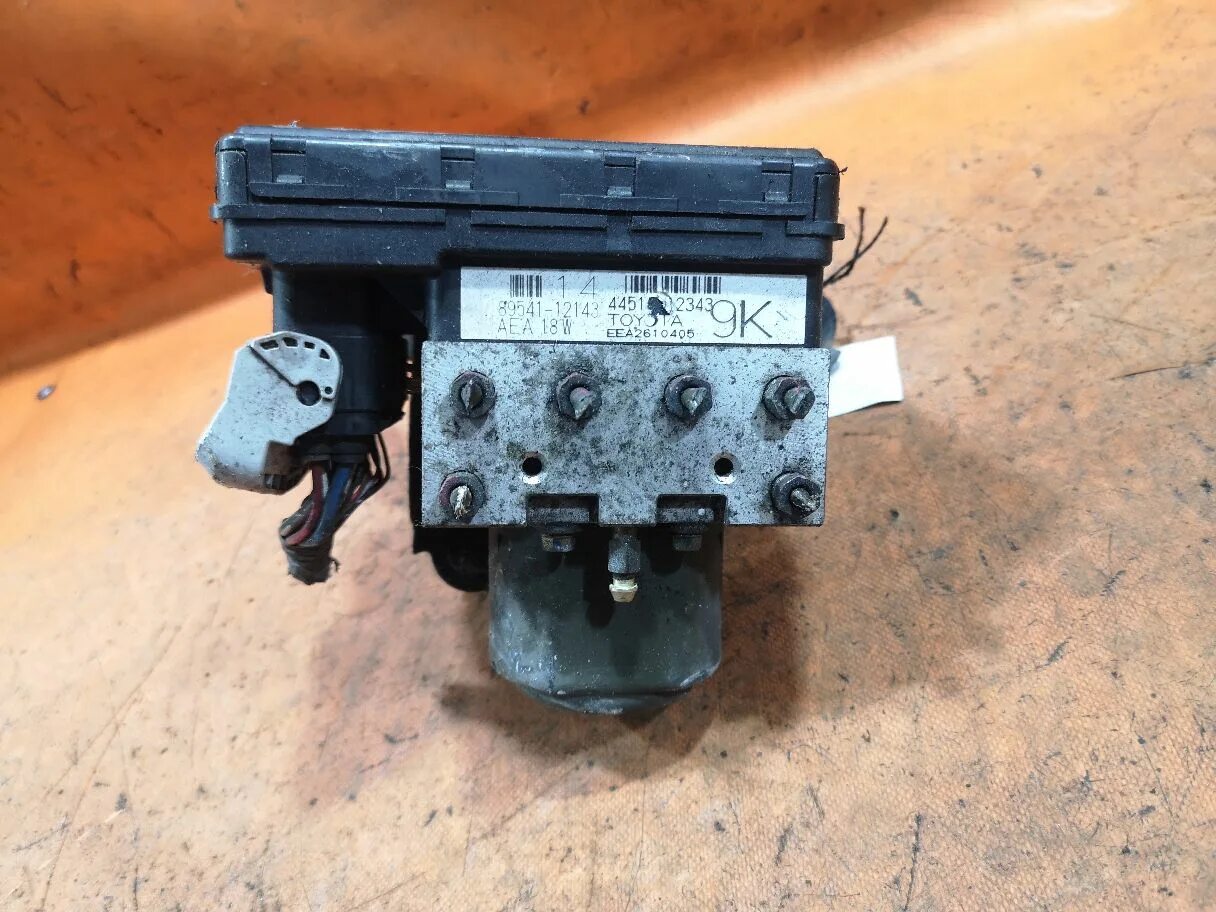 Блок ABS (насос), Toyota (Тойота)-COROLLA 150 (06-) - Артикул детали: 273543. Зв
