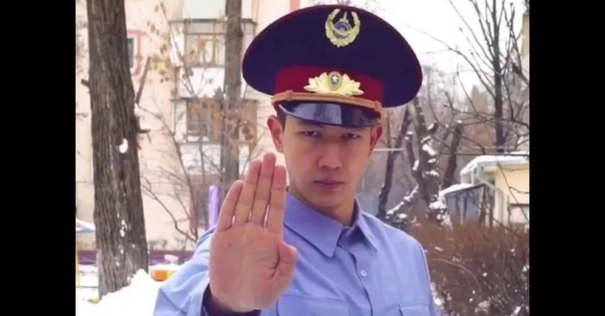Музыка слушать полицейских. Музыка слушать полицейских. Музыка крутая песня полиция музыка. Песня полиция 02. Daybe - topic.