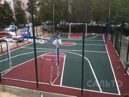 Спортивная площадка прямоугольной