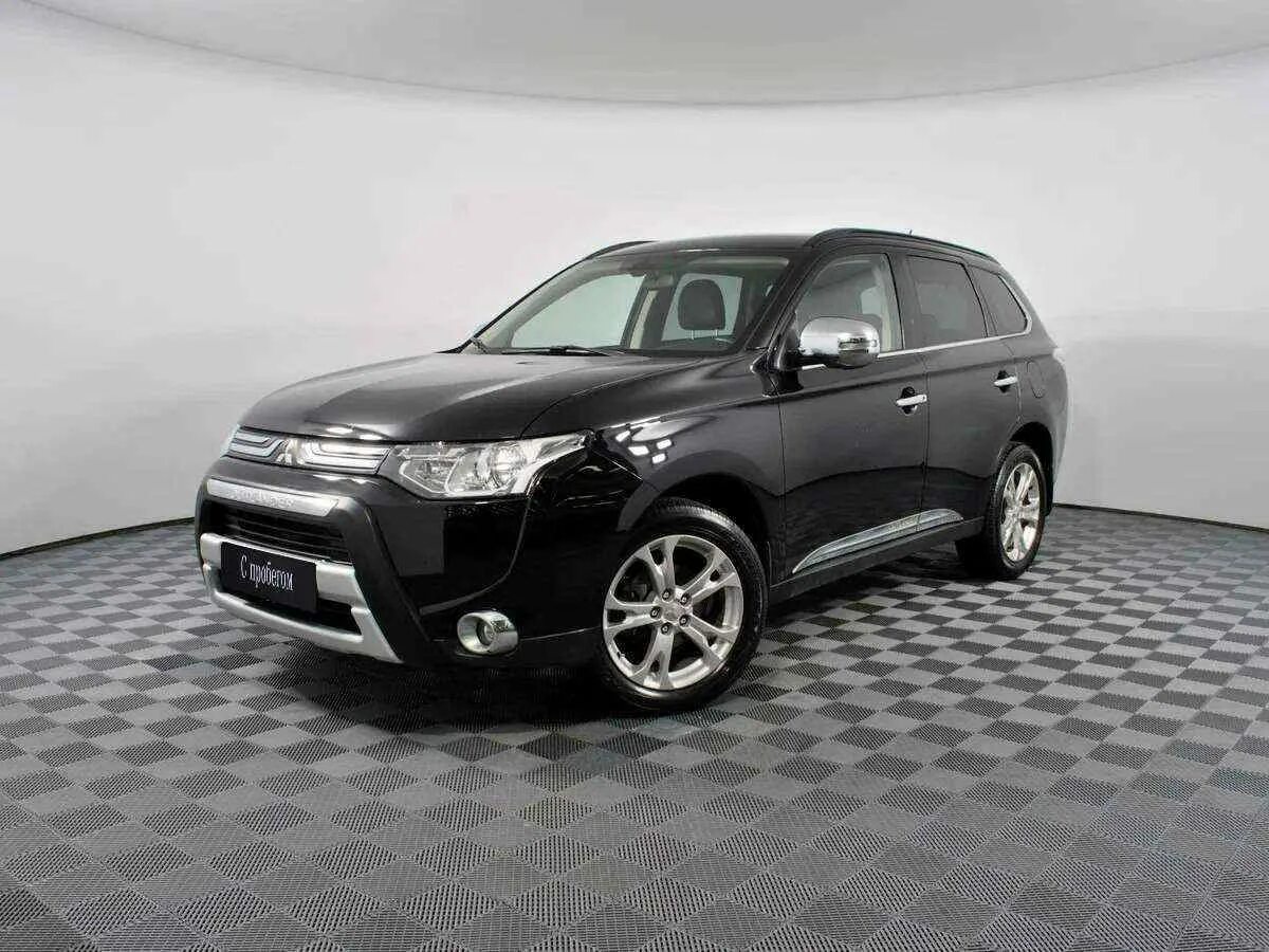 Mitsubishi Outlander 2012. Mitsubishi Outlander 3. Митсубиси Аутлендер 3 черный. Митсубиси Аутлендер 3 2012.