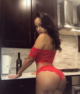 Kiyomi Leslie.