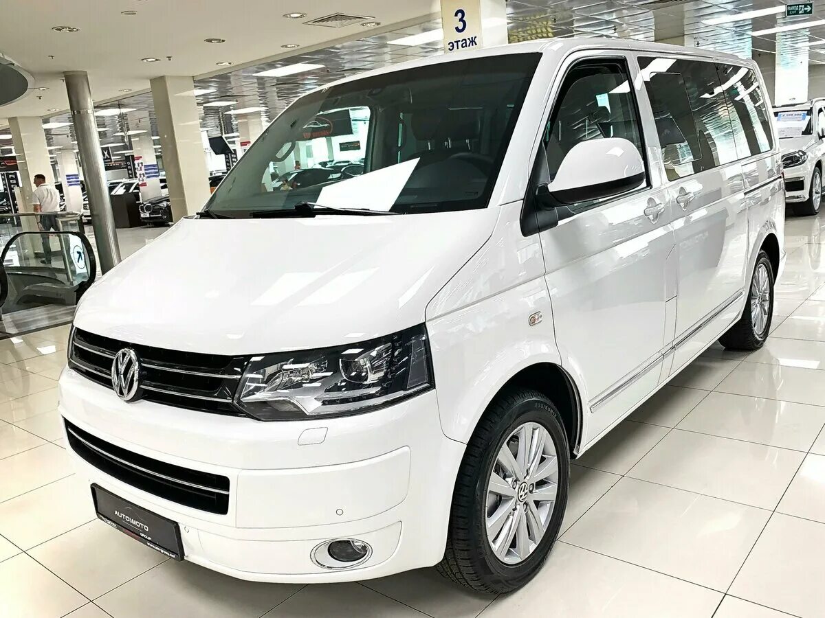 Volkswagen Multivan белый. Multivan t5 Рестайлинг. Volkswagen Multivan t5 Рестайлинг. Белый Volkswagen Мультивен. Мультивен дизель купить