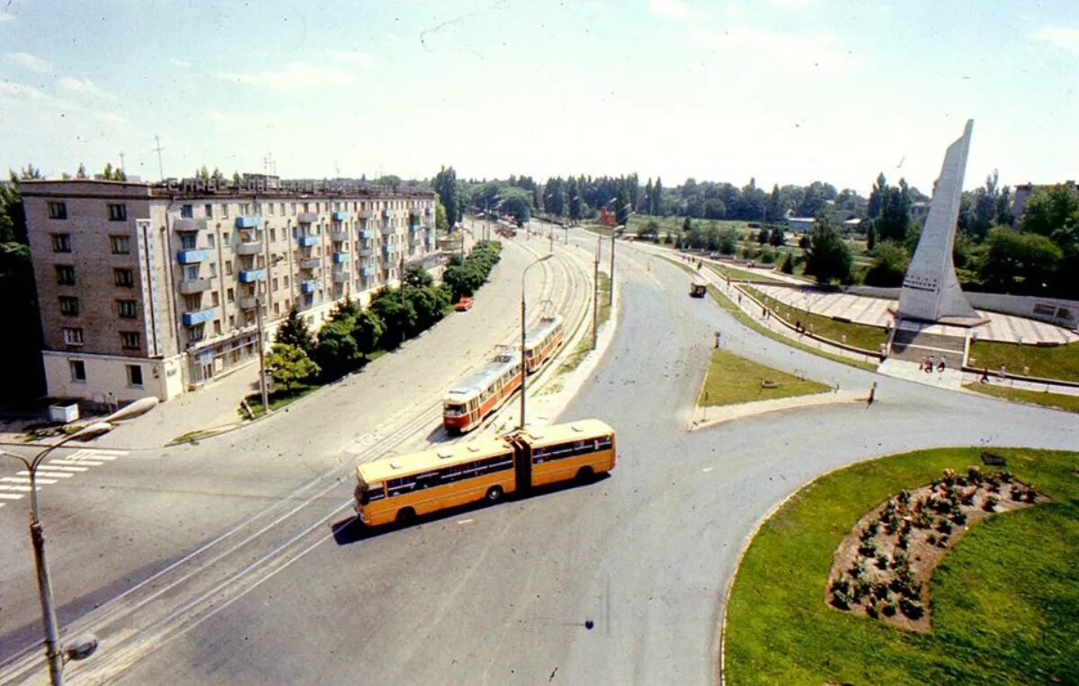 Каменском днепропетровской области. Г Каменское Днепропетровская область. Каменское Днепродзержинск. Город Каменское Днепропетровская область Украина. Днепродзержинск Днепропетровская область.