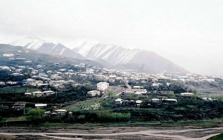 Время курахе. Курахский район село курах. Село курах Дагестан. Село Урсун Курахский район. Курах горы.