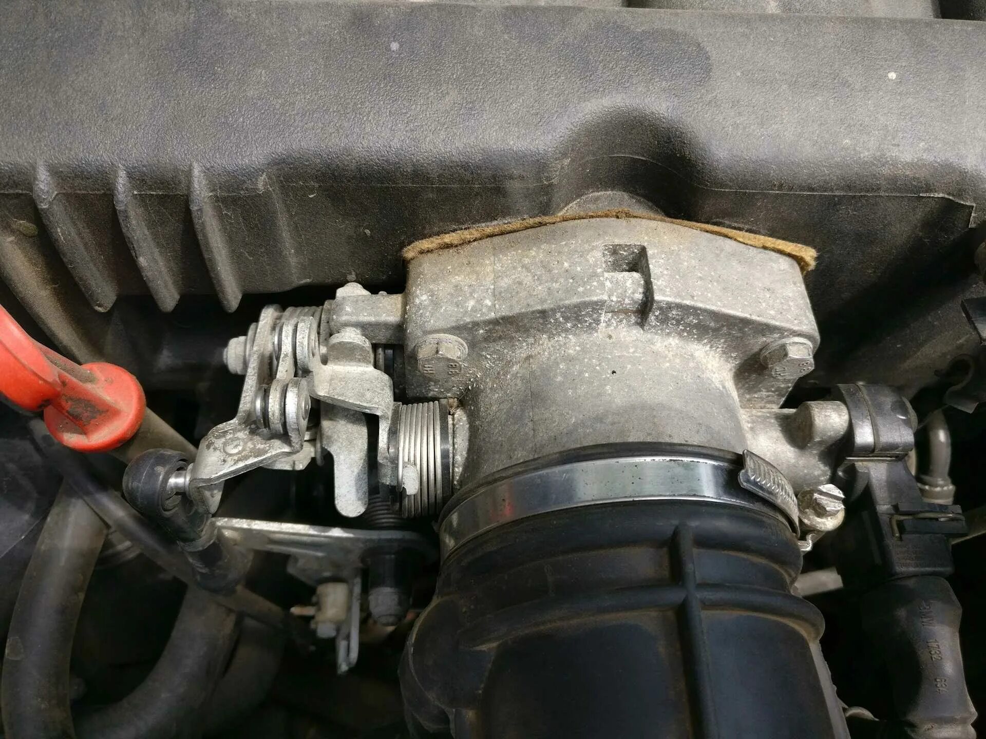 Троит двигатель ситроен с4. Троит двигатель. Троит двигатель. Bmw e36 1. Троит двигатель причины.