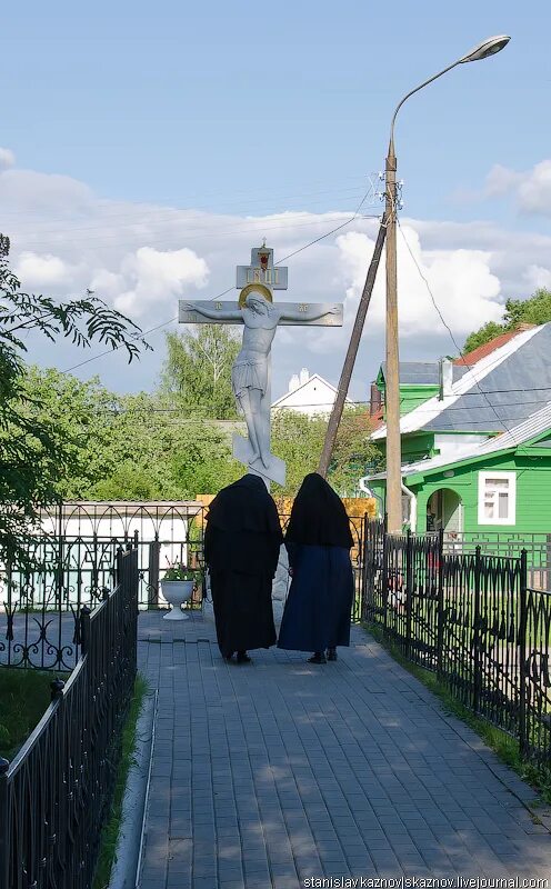 Подслушано дивеево в контакте. Скульптура ангела в Дивеево. Матушка Манила Дивеево. Ведьмы в Дивеево. Дьявол в Дивеево.