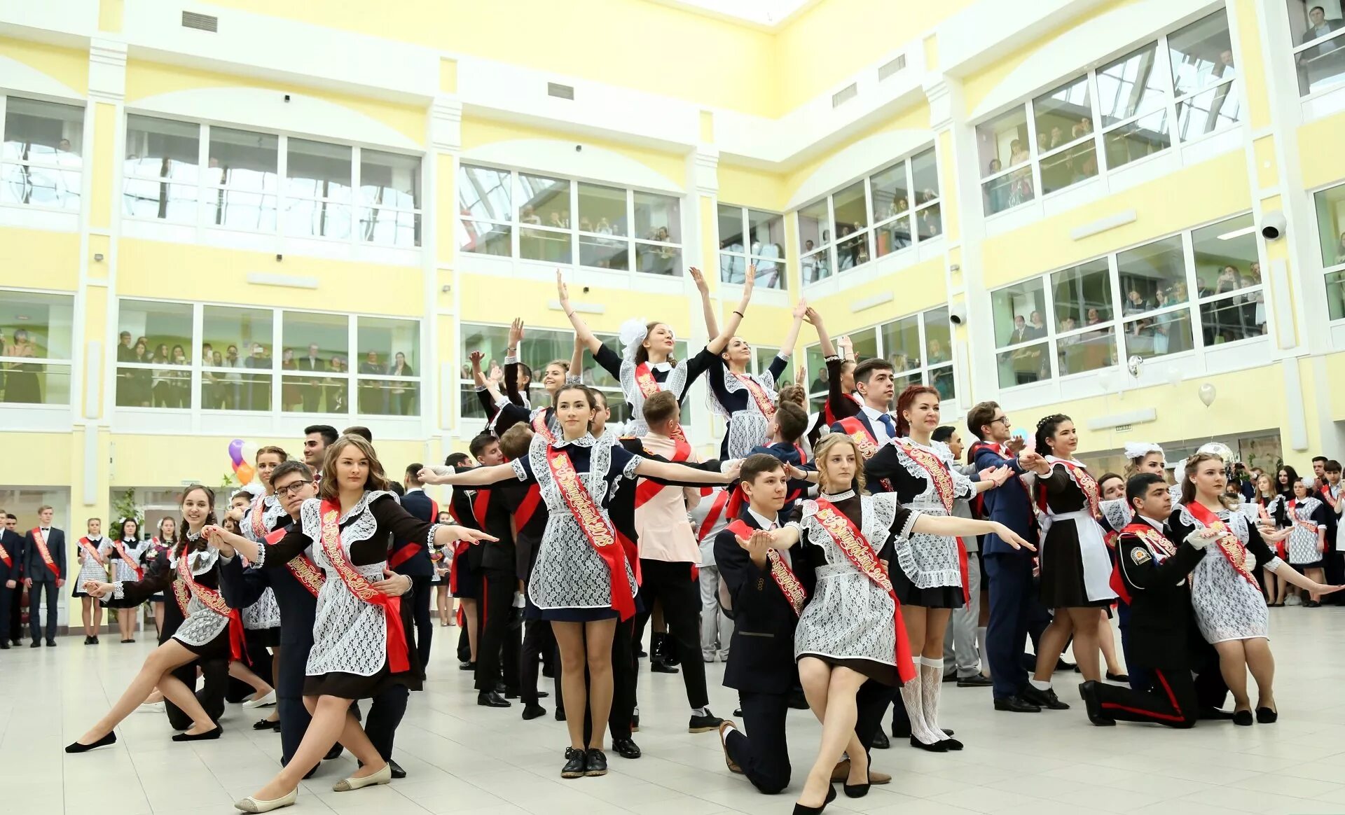 Александровский царскосельский лицей 1811. Как называется лицей. Лицей номер 3 город галич. Сайт лицея 623 выборгского района спб. Лицей 35 казань.