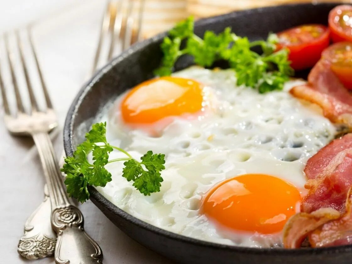 Как приготовить вкусную яичницу