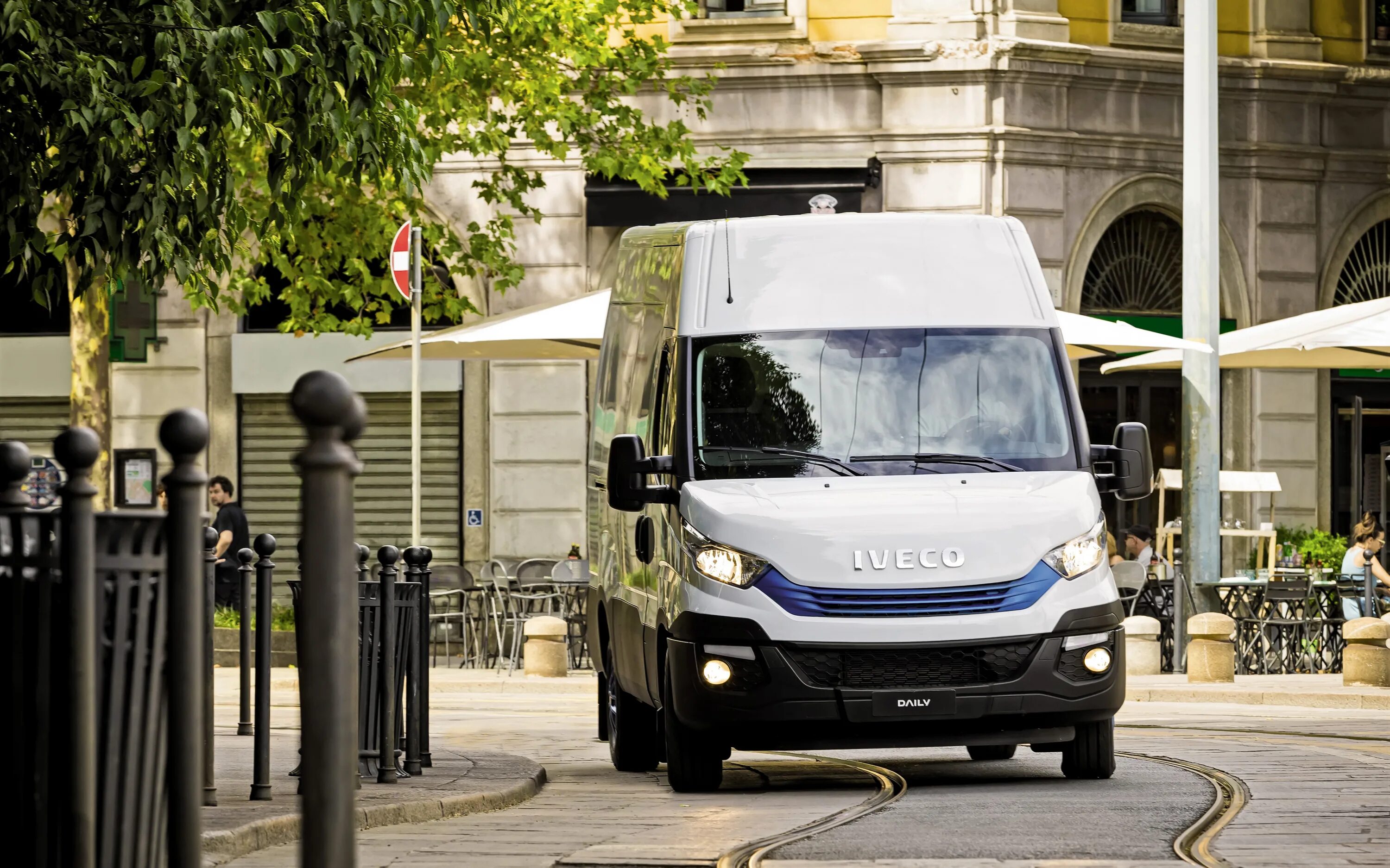 Ивеко карго. Iveco Daily 2014 года. Multi transport Iveco. Ивеко дейли 2018