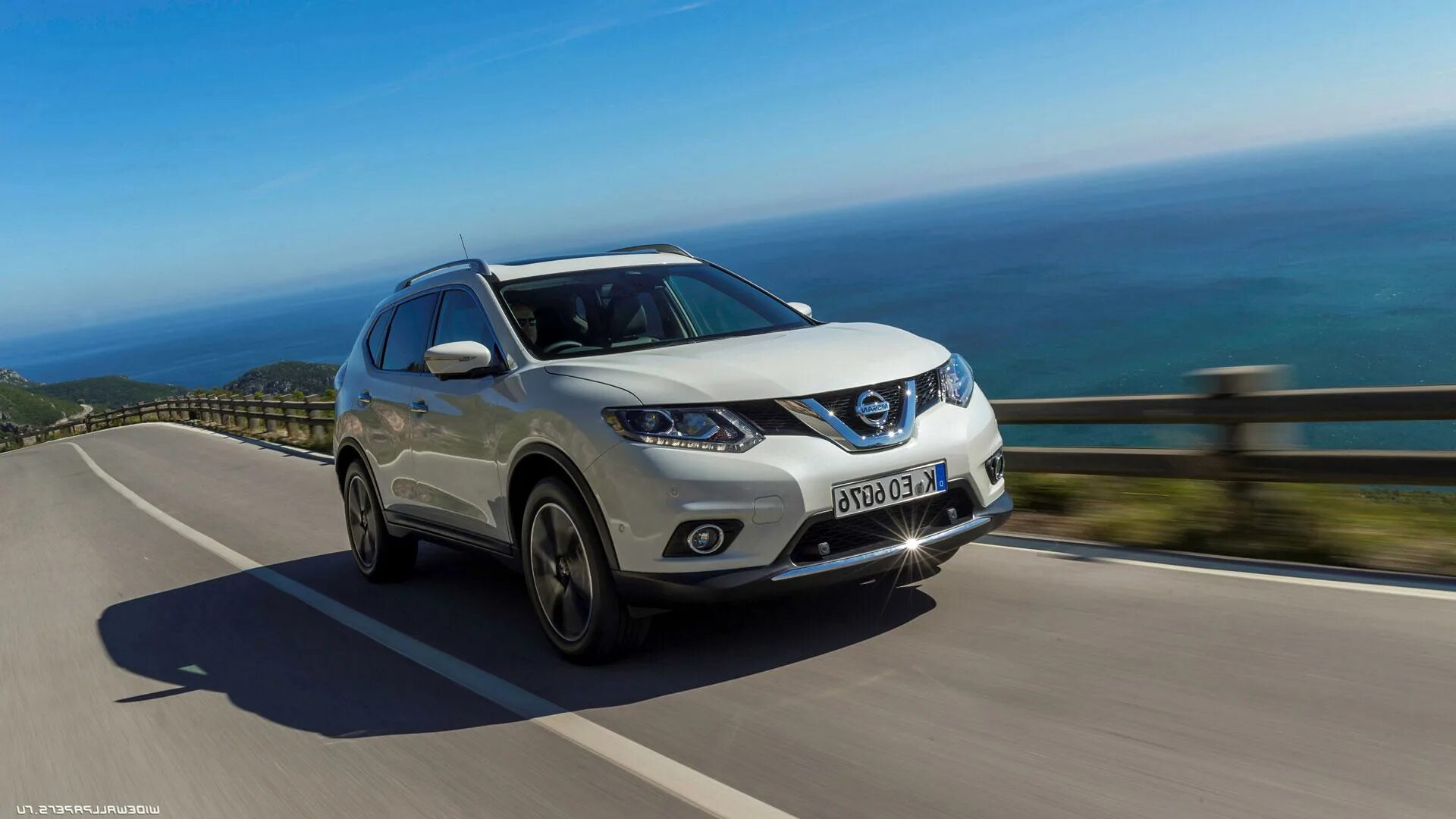 Ниссан икстрейл 32 купить. Nissan x-Trail t32. Nissan x-Trail III t32. Nissan x Trail t32 2.0. Новый Nissan x-Trail t32.