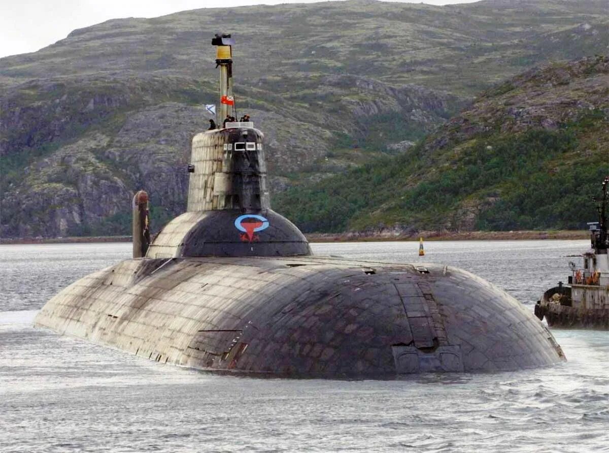 Апл сел. Подводная лодка 941 акула. проект 941 акула. апл северсталь проекта 941. тк-20 атомная подводная лодка.