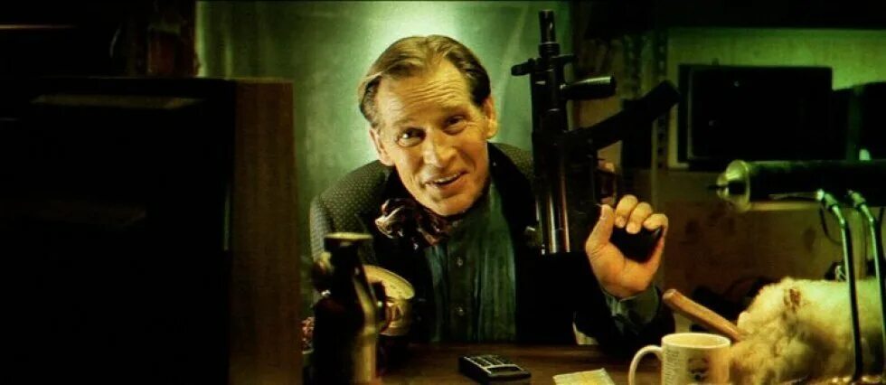 Все супергерои должны погибнуть фильм. Все супергерои должны погибнуть 2011. Все супергерои должны погибнуть фильм 2011. Lucas till все супергерои должны погибнуть. Sarah trost.