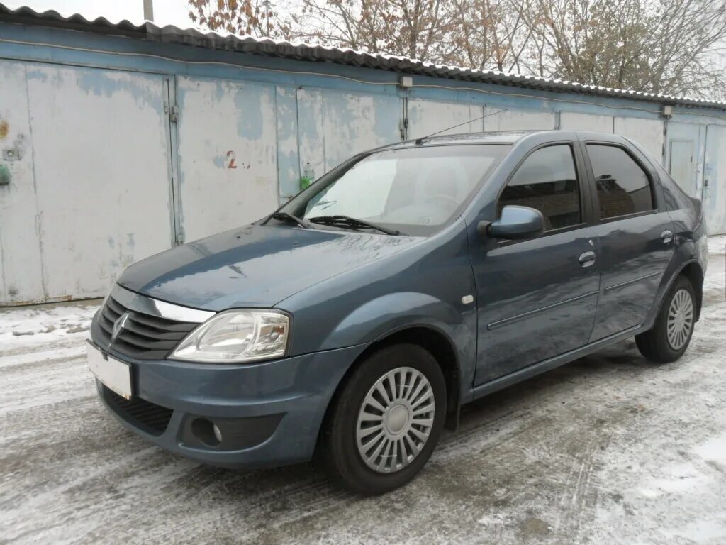 Куплю б у renault logan