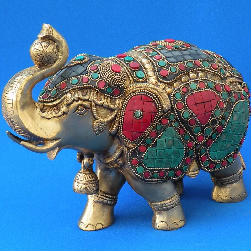 Слон с поднятым хоботом. Индийские слоны. Слоны талисман. Статуэтка "индийский слон". Слон хобот символ