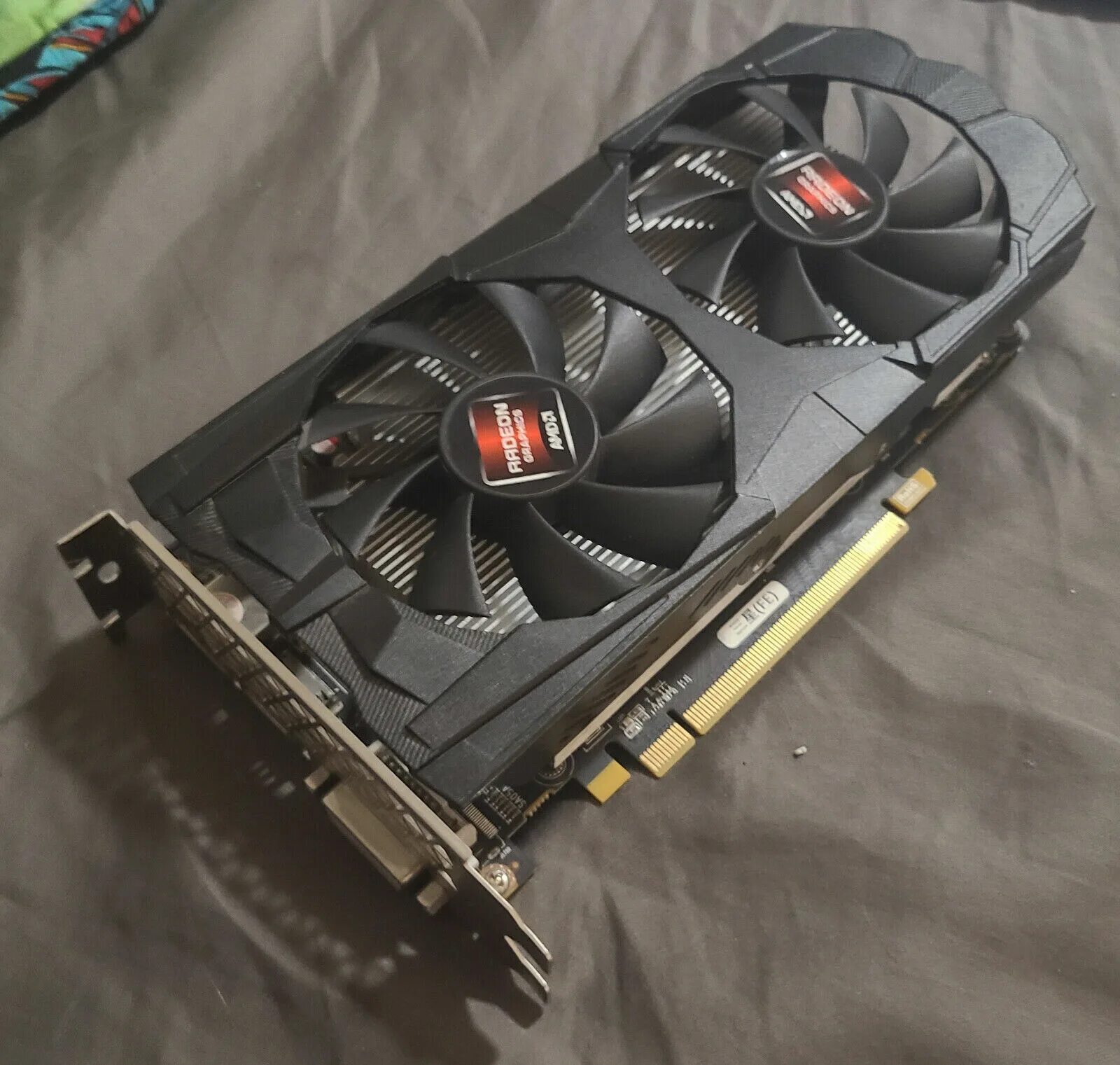 Radeon rx 580 2048sp 8 gb