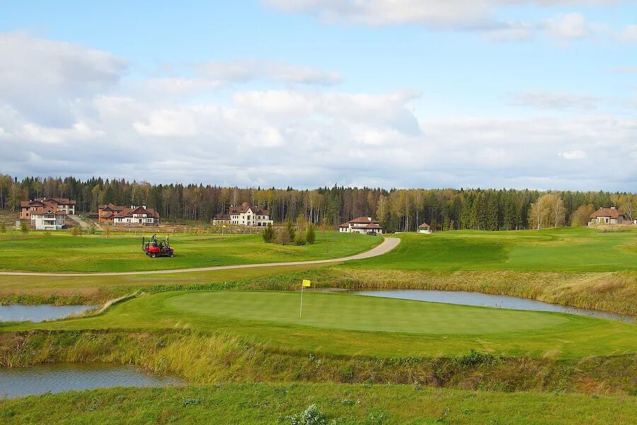 гостиница северный ветер сорочаны. бунгало клуб курово, сорочаны. горнолыжный курорт сорочаны, деревня курово. нечкино удмуртия. яхрома горнолыжный курорт сорочаны.