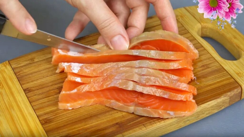 Миндальные лепестки айдин. Нарезка мяса кубиками. Мясо нарезанное тонкими ломтиками. Тонко резанная говядина. Как называется тонко нарезанное.