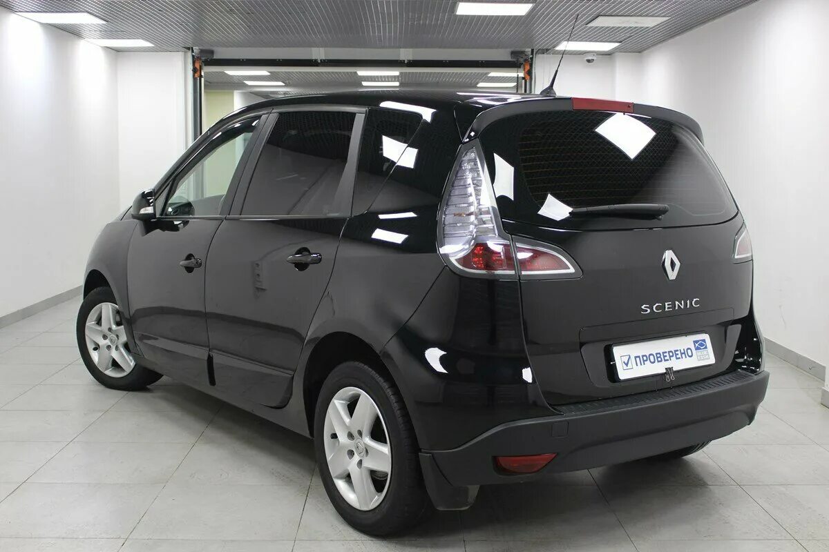 Купить renault с пробегом. Сценик 3. Рено Сценик 3. Renault Scenic 2012. Renault Grand Scenic 3.