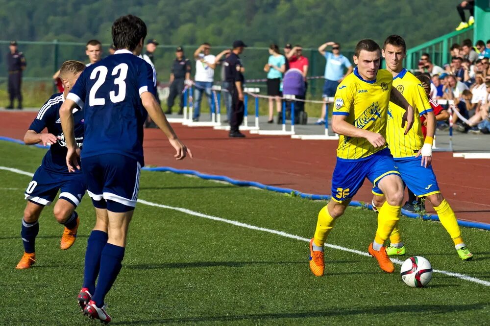 Сахалин (футбольный клуб). Фк сахалин игроки. Сахалин (футбольный клуб) игроки фк «сахалин». Фк сахалин 2008. Команда южно сахалинск футбольная.