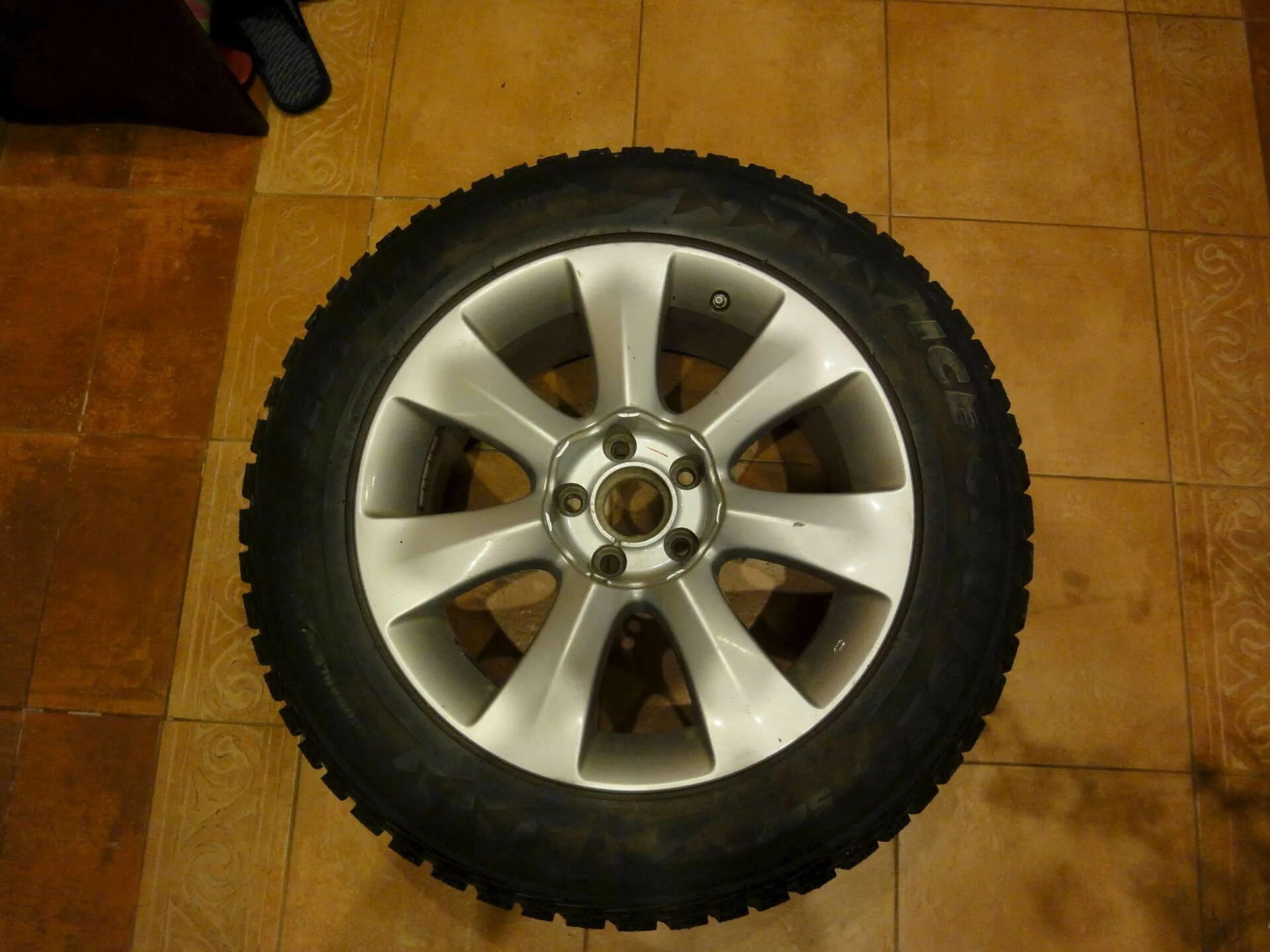 Шины subaru tribeca. Диски субару трибека r18. оригинальные диски subaru r18. диски субару трибека r18 оригинал. диски трибека r 18.