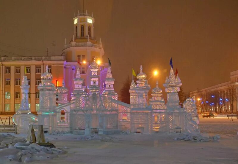 Г кемерово зимняя. Зимняя набережная Кемерово. Набережная Кемерово зимой. Кемерово достопримечательности зимой. Красивые здания Кемерово зимой.