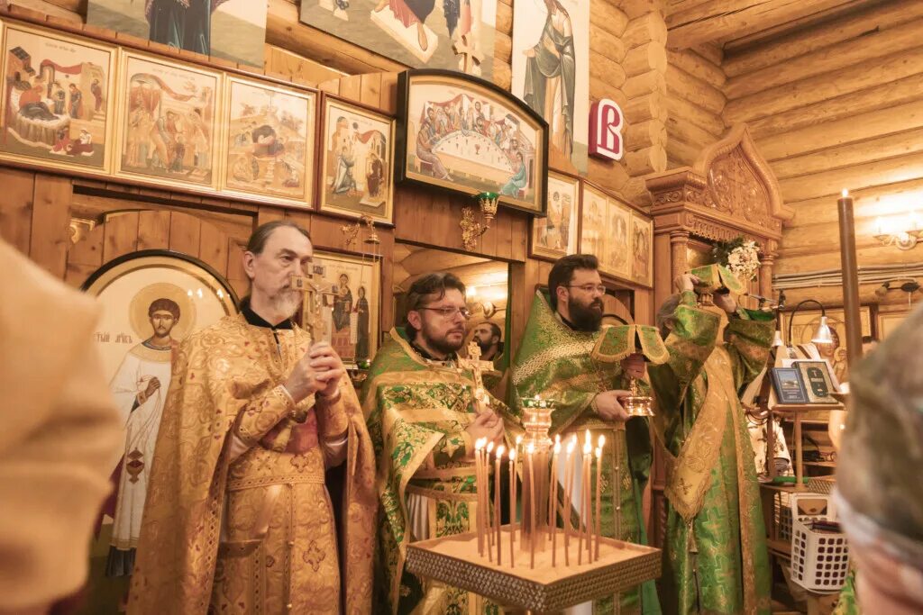 храм петра и февронии в подрезково расписание