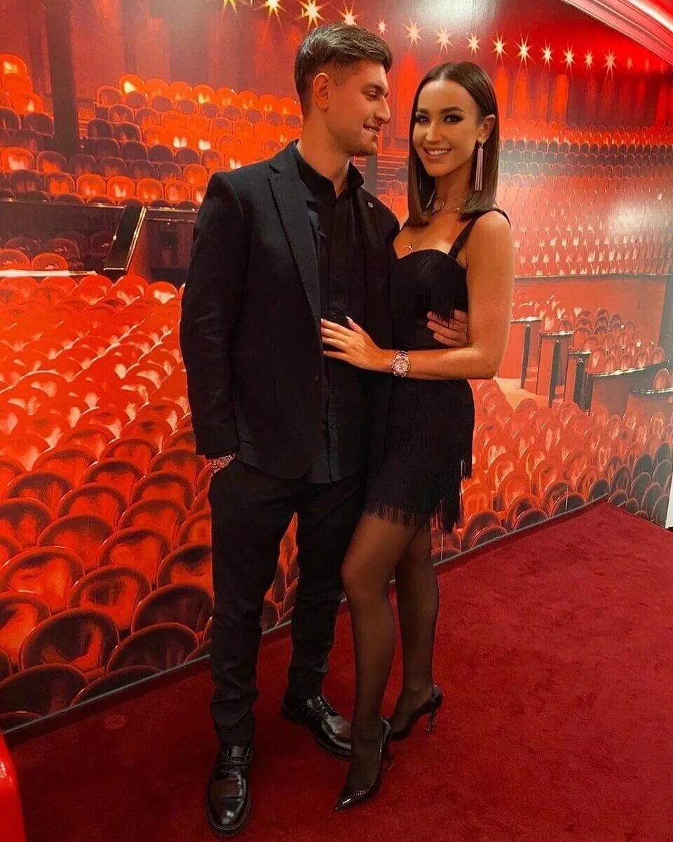 Бойфренд ольги бузовой. Бузова и тарасов. Бывший парень ольги. Бывший парень ольги. Бывший парень ольги.