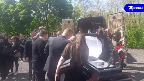 Меня похоронили злые родители