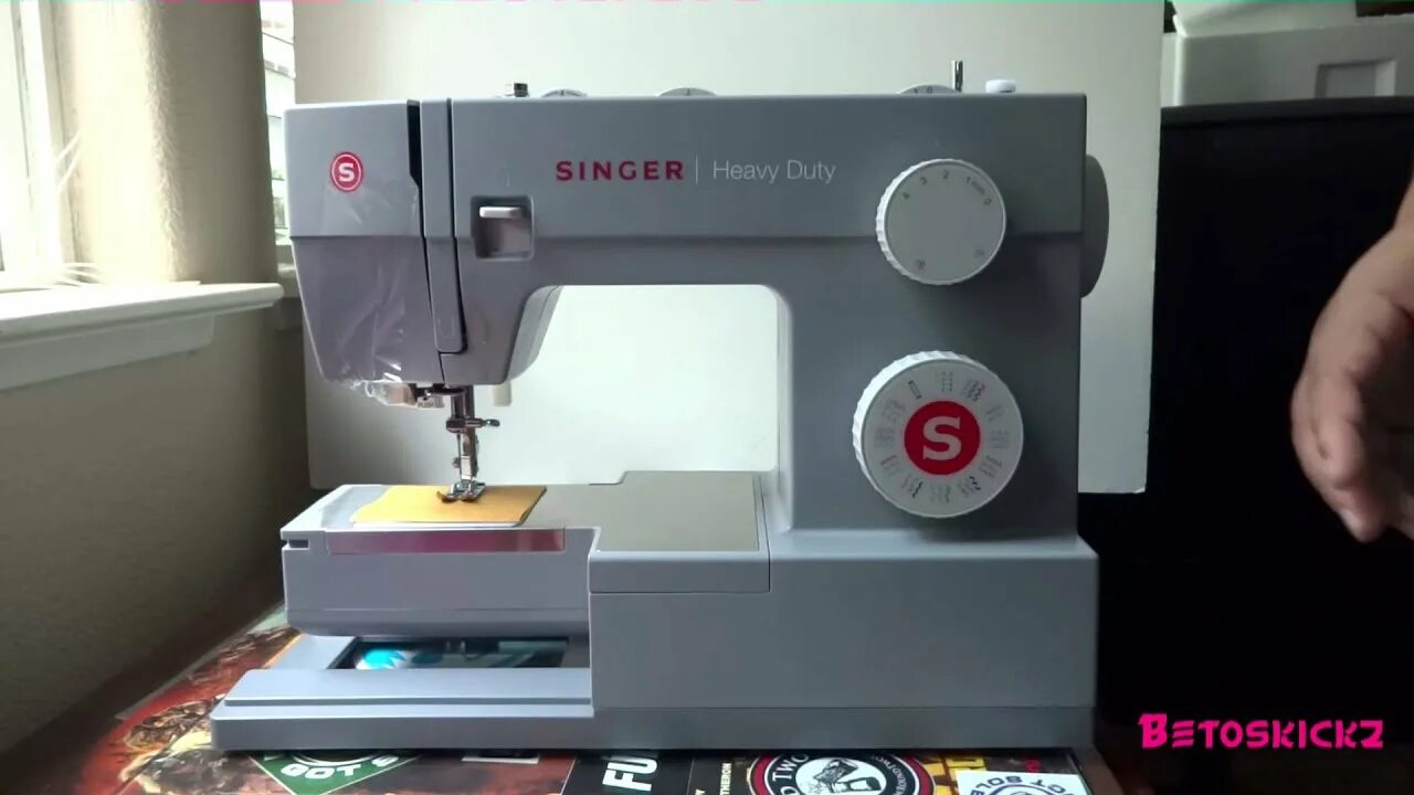 Singer heavy duty 4432