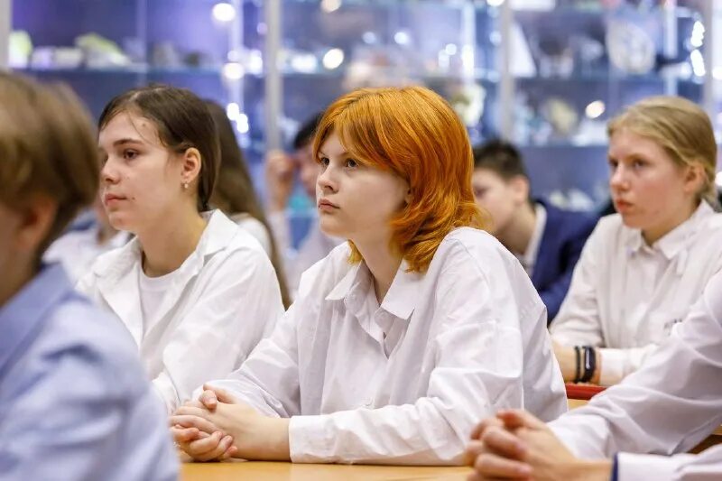 Тренинг для подростков. Воронежская модель оон. Беседа подростков. Волонтеры россии разговоры о важном сценарий презентация. Московский центр воспитательных практик разговоры о важном.