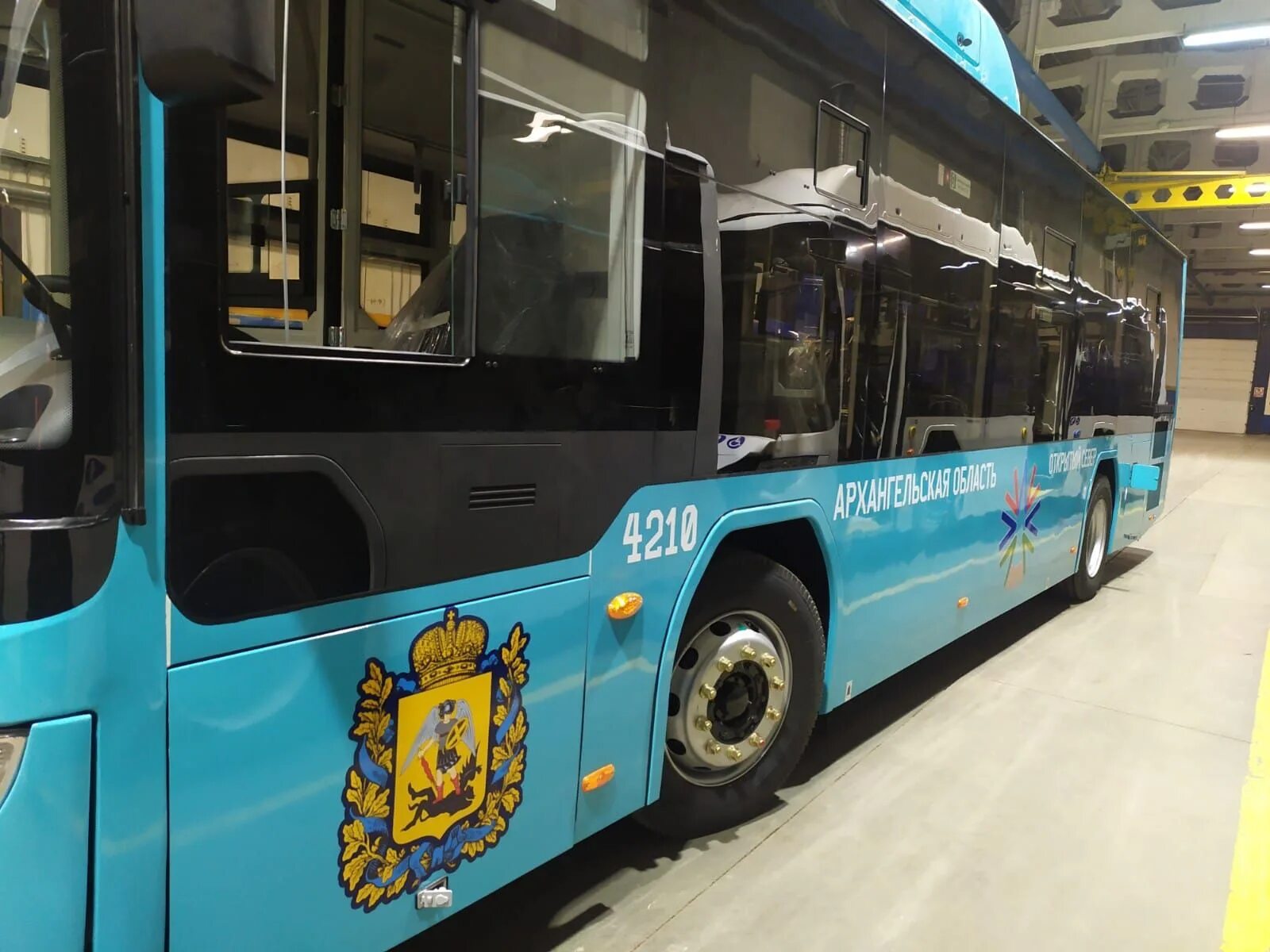 Новые автобусы в архангельске. Автобус фото. Автобусы архангельск 2023. Новые автобусы маз. Автобусы архангельск 2023.