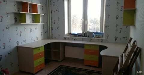 Два стола рядом