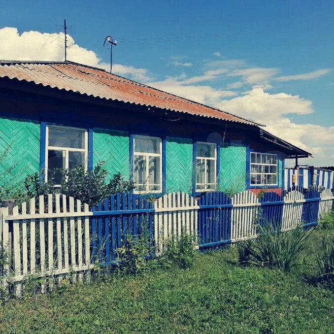 Дом недорого в хакасии. Красный катамор хакасия. аал доможаков.